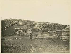 Image of Eskimo [Inuit] Huts